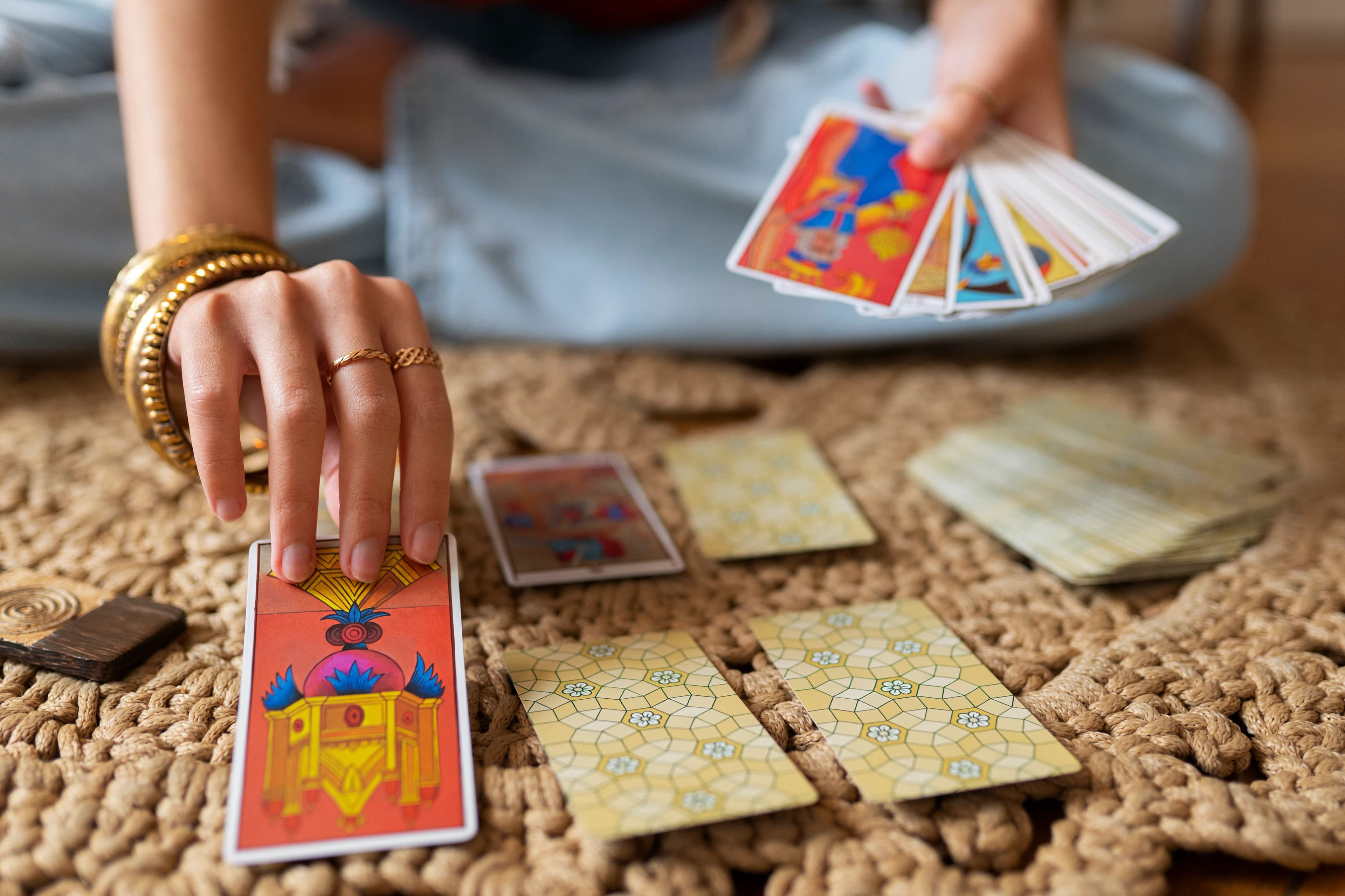 TAROT COMO ESPEJO DEL INCONSCIENTE